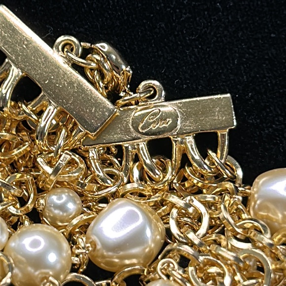 #38 Vintage Ciro Necklace, 3 Strands Large Link Gold Chain with Pearls, 18" + 3" - Picture 8 of 10